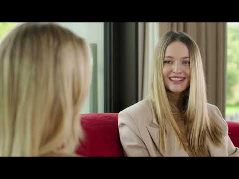 HOFF Academy: Nadine Leopold interviewed by Kristina Romanova
