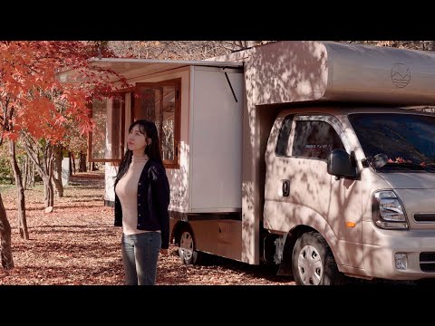 🚛 A sentimental fall camping trip with your dog in a truck that turns into a home in 5 minutes🍁
