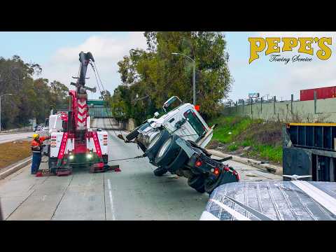 Cops Left us to Work this Container Rollover Accident Alone!