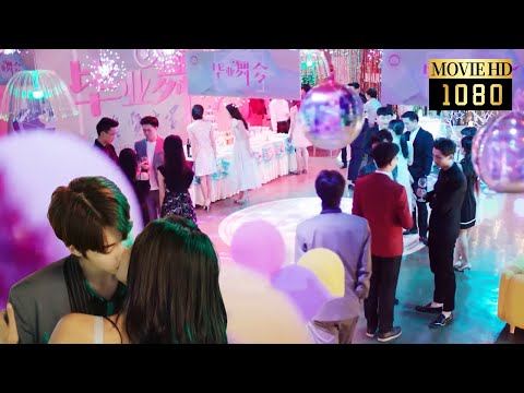 【MOVIE】Cinderella at the prom was so beautiful that the campus handsome couldn’t help but kiss her!