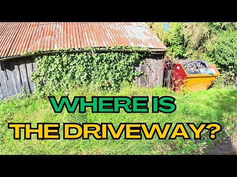 Cutting My Way Into This GARDEN - I need this entrance cleared!