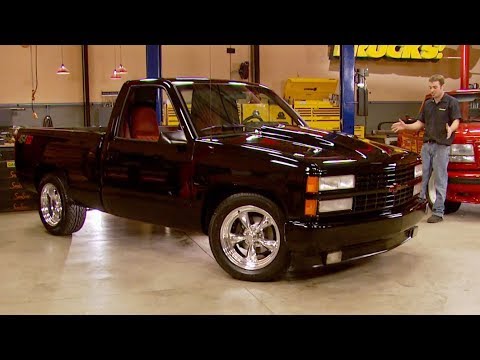 Installing a Drop Kit on a Chevy 454 SS MuscleTrux Wars Part 5  - Trucks! S10, E13
