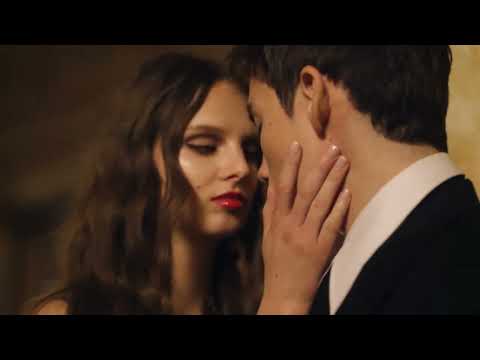 Herrera Holidays | A Night at the Opera