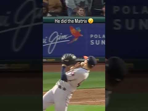 When this pitcher just got out of the way 😅