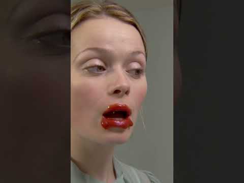 4 Needs Help... Everyone's Behaving Strange! | #Numberjacks #Shorts #kidsvideos #learnmaths