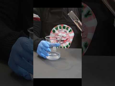 THIS is why chemistry is dangerous #shorts #science #experiment #dangerous