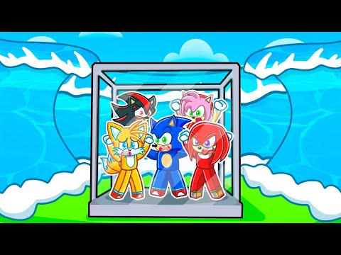 TSUNAMI ESCAPE In Roblox With MY FRIENDS...