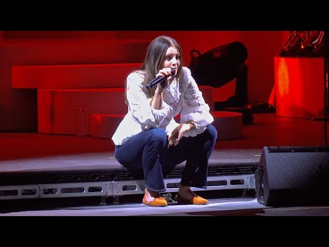 Lana Del Rey, California / Blue Jeans (live), Greek Theatre, Berkeley, CA, October 6, 2019 (4K)