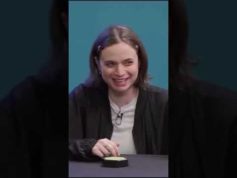 Family Feud Gets Heated #angelagiarratana #tommybowe #shaynetopp #comedy #smoshpit #smosh