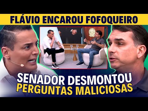 Flávio Bolsonaro responds to malicious questions in an interview with Léo Dias.