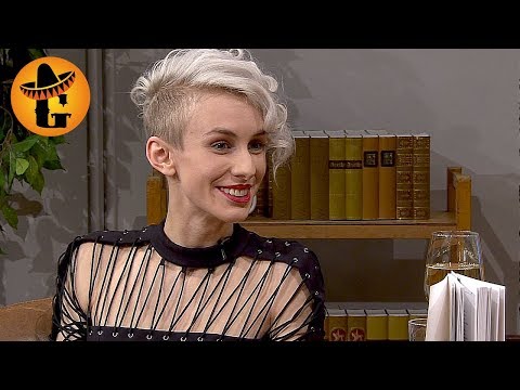 Lisa Eckhart über ihre extravaganten Outfits | Willkommen Österreich