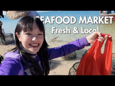 Inside a traditional Chinese fish market | Xiamen coastal life & fresh seafood