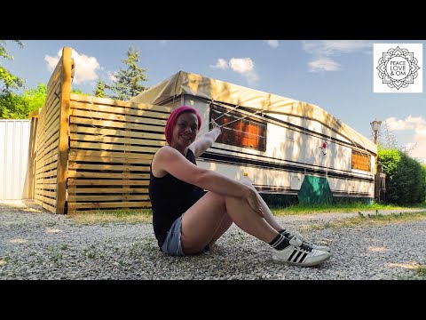Camping site as primary residence - Nicole lives in the caravan all year round