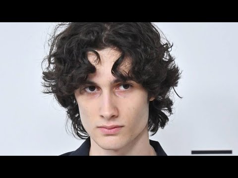 the sombr situation is...weird