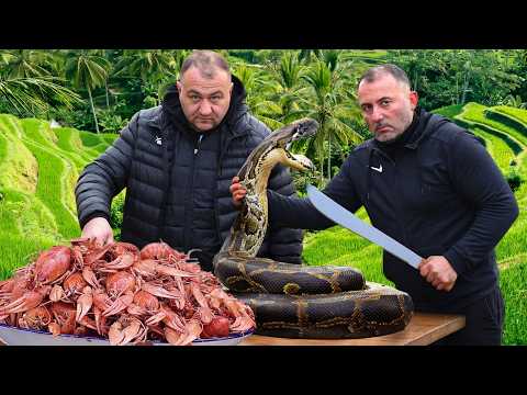 PYTHON WITH CRAYFISH! 🐍🦞 An Indonesian Delicacy | Street Food | Cooking outdoors by GEORGY KAVKAZ