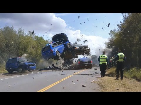 Las persecuciones policiales más brutales a alta velocidad captadas por cámaras de salpicadero part5