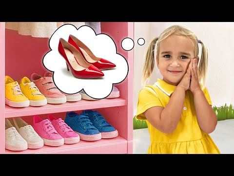 Alice Pretends to Be a Grown-Up with Auntie’s Thing