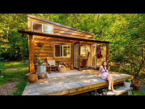 She Escaped the Rat Race for a Tiny House on a Farm!
