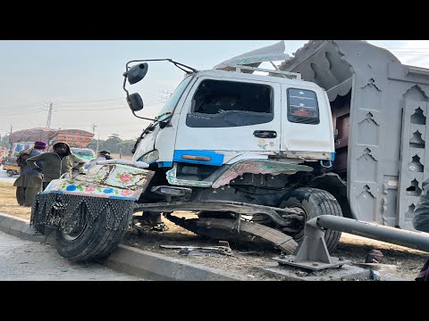 Wet Roads, Ruined Lives: Dangerous Accidents Due To Slippery Roads || Emergency Repair