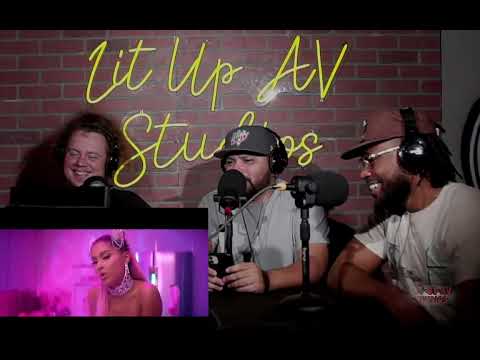 Lit Up AV Reactions: Ariana Grande - 7 rings (Official Video)