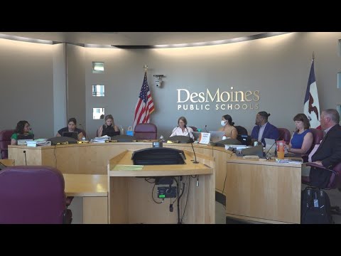 Des Moines school leaders face backlash over hiring practices amid Ian Roberts controversy
