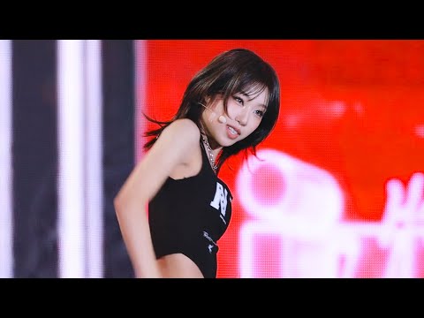 251010 Mamma Mia + SIGN - 이즈나 최정은 직캠 (izna JUNGEUN FanCam) APEC MUSIC FESTA