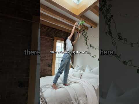 Peek into Bon's West Village Nest / Full Tour of Her Studio Posting @ Midnight#apartmenttherapy #nyc