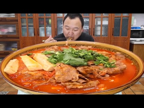 🔥【鸡腿卤肉饭】阿强这顿神仙拌饭我直接香迷糊了！鸡腿卤肉双倍快乐，看阿强疯狂扒饭也太解压了吧！