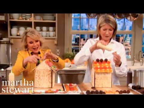 Joan Rivers & Martha Make Matzo Houses for Passover