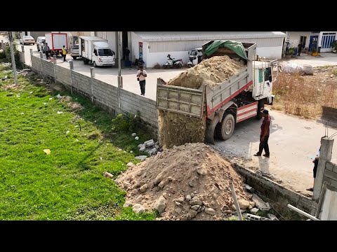 Full Landfilling Task! Excellent Technique Of KOMATSU Bulldozer D31PX Push Mix Stones On Huge Size
