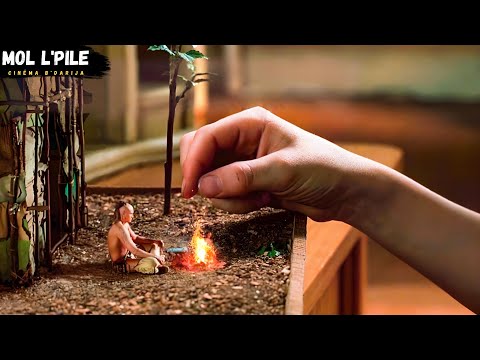 ولد يستيقظ من النوم فيجد أن ألعابه قد تحولت إلى حقيقة وتتكلم معه😰||ملخص 🎦 𝐓𝐡𝐞 𝐈𝐧𝐝𝐢𝐚𝐧 𝐈𝐧 𝐓𝐡𝐞 𝐂𝐮𝐩𝐛𝐨𝐚𝐫𝐝