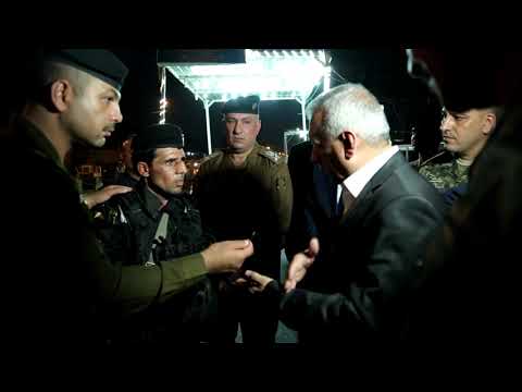 لساعات متأخرة من الليل وكيل شؤون الشرطة يجري لقاءات ميدانية مع منتسبي افواج طوارئ بغداد