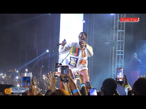 Kizz Daniel Live In Kampala, Uganda | Buga Performance At Lugogo Cricket Ova