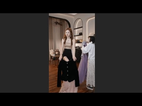 women's fashion live