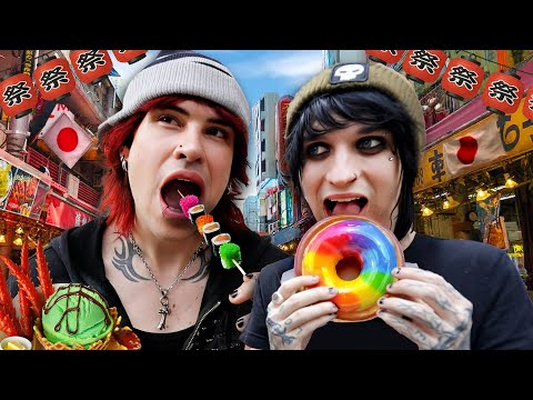 Trying Street Food in Japan!