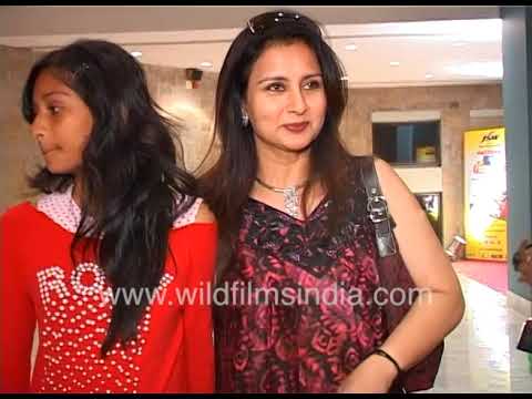 Poonam Dhillon shines at event with young Paloma beside