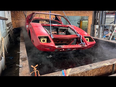 Chemical Dipping a 1972 De Tomaso Pantera to remove all the  paint and rust