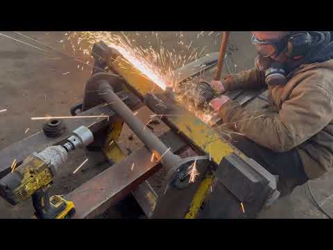 Fixing a dodgy made bale spike and a weak Triffitt trailer head board