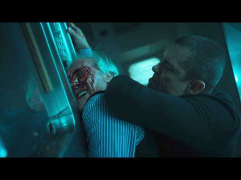 頂尖殺手悄悄退隱山林，卻因照片暴露蹤跡妻子被害，蘇醒後聯手女兒鏟除黑幫無情復仇！