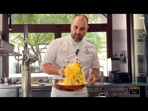 Spaghetti con le Cozze: I cook this Pasta every Monday - Italian Chef shares Recipe