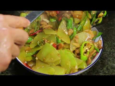 莴笋片炒肉 外婆菜 土豆瘦肉汤