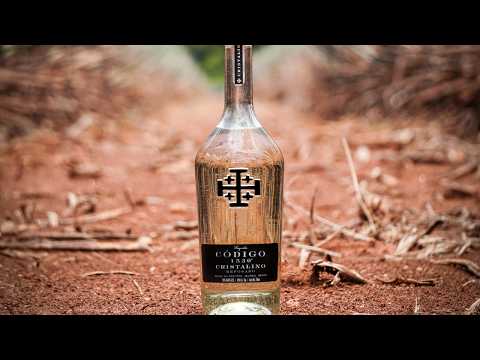 Tasting Código Cristalino Tequila - Is it Worth $90? (Reposado & 6-Year-Old Extra Añejo Blend)