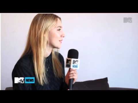 Saoirse Ronan on her First Sex Scene In 'How I Live Now'