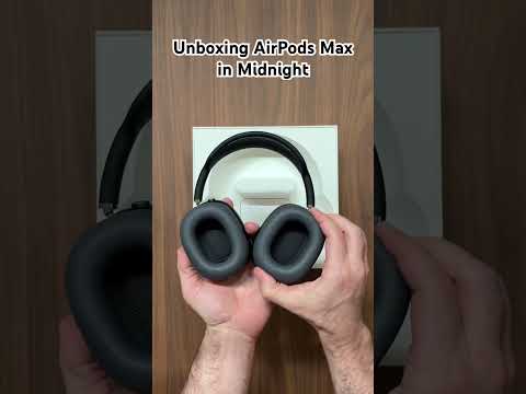 Unboxing AirPods Max with USB-C in the Midnight color #iphone #airpods #tech