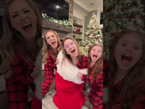 Itβs TIMEEEEE! ππ§πΌβπ #trend #christmas #santa #cute #tiktok #holiday #popular #decoration #bff