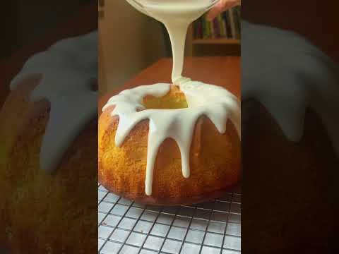 Vanilla and Yogurt Bundt Cake 🌿 Full video tutorial on my account 😊 #bundtcake #vanillacake #cake