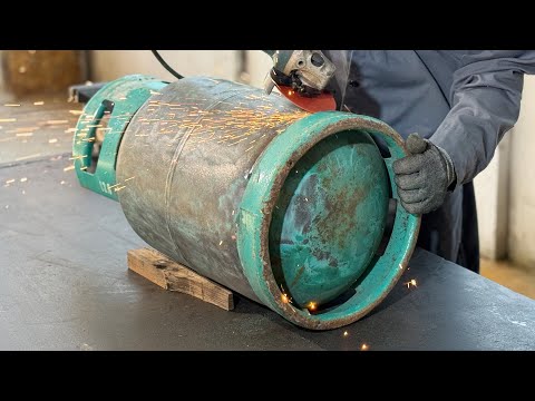 Creative / Making a wood-burning stove from old gas cylinders.