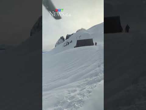 4 hikers rescued from B.C. mountain after being stranded for days