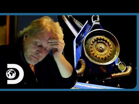 Sig Hansen's Crab Operation Hangs In The Balance! | Deadliest Catch