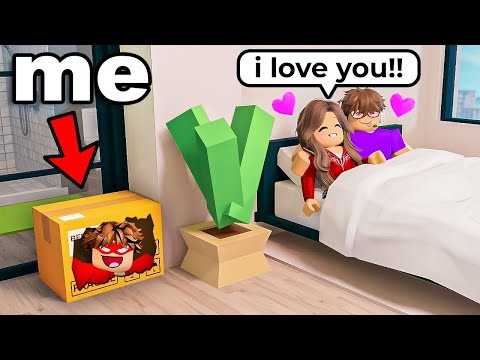 I Caught My SISTER as a BOX in Roblox...
